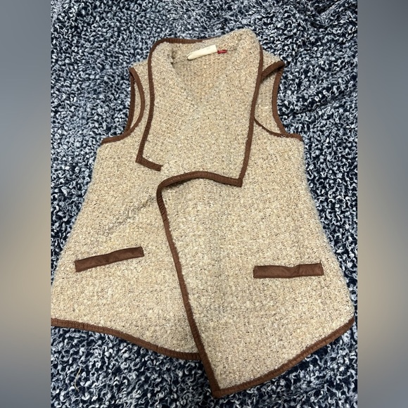 Red Camel Girls Sleeveless Jacket Vest Size Medium - Picture 3 of 6